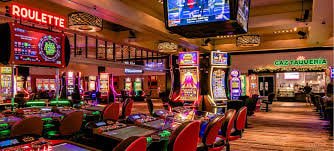 Layar ponsel menampilkan tampilan taruhan olahraga dan slot online di gg228